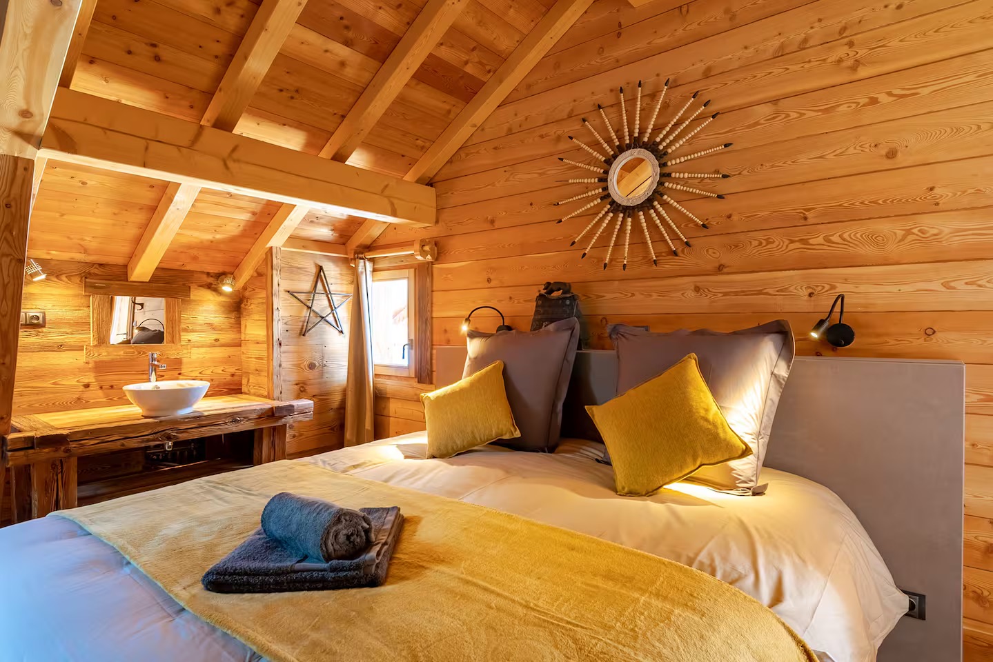 Chambre avec salle de bain privative